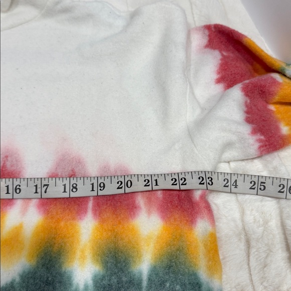 Feat Sunset Lover BlanketBlend Crop Hoodie Size XL NWT - Picture 8 of 12